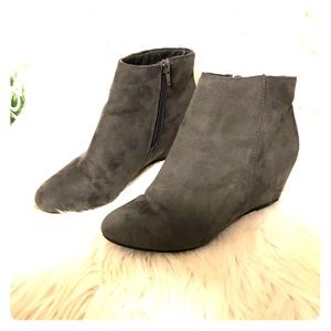 EXPRESS Grey Booties